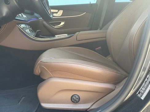 Used 2021 Mercedes-Benz E 350 Sedan image 3
