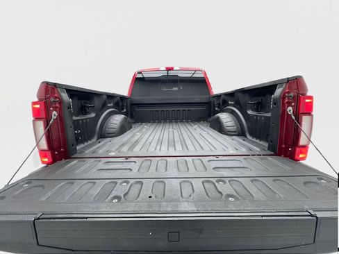Used 2020 Ford F250 Lariat w/ Lariat Ultimate Package AWD/4WD image 16