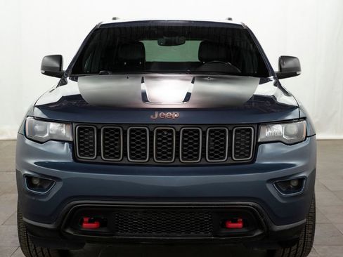 Used 2020 Jeep Grand Cherokee Trailhawk image 2
