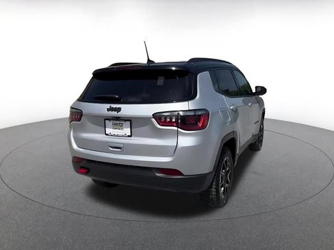 Used 2025 Jeep Compass Trailhawk AWD/4WD image 15