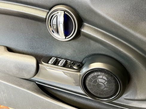 Used 2016 MINI Cooper Convertible FWD image 18