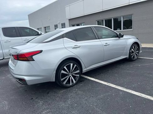 Used 2020 Nissan Altima 2.5 SR w/ Premium Package AWD/4WD image 8