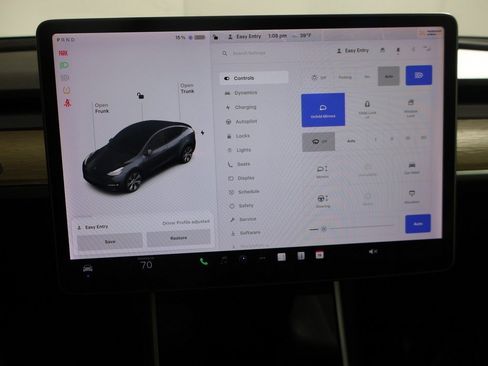 Used 2020 Tesla Model Y Long Range image 55