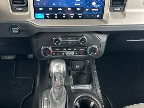 Used 2026 Ford Bronco Outer Banks AWD/4WD image 9