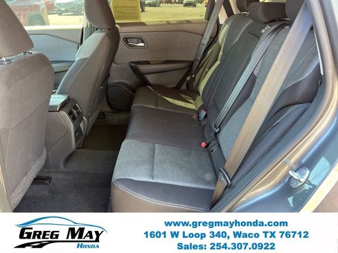 Used 2023 Nissan Rogue SV FWD image 18