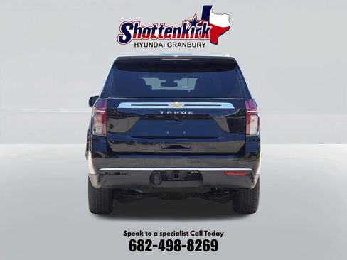 Used 2022 Chevrolet Tahoe LT w/ Luxury Package AWD/4WD image 7