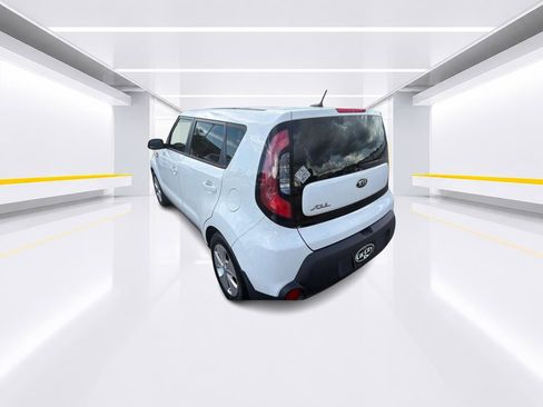 Used 2016 Kia Soul FWD image 6