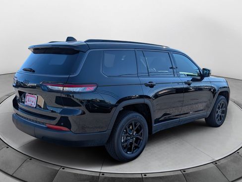 New 2026 Jeep Grand Cherokee L 4WD image 3
