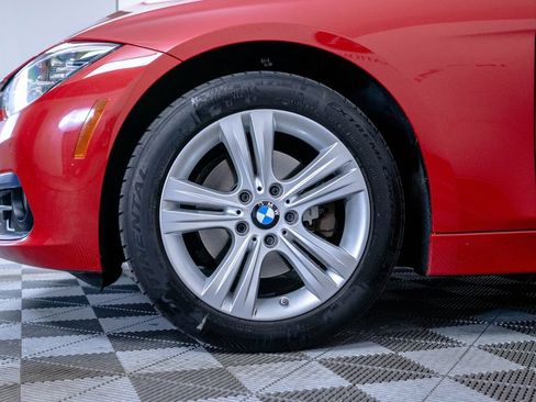 Used 2016 BMW 328i xDrive Sedan AWD/4WD image 9