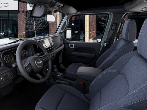 New 2026 Jeep Wrangler Unlimited Rubicon w/ Rockslide Package AWD/4WD image 22