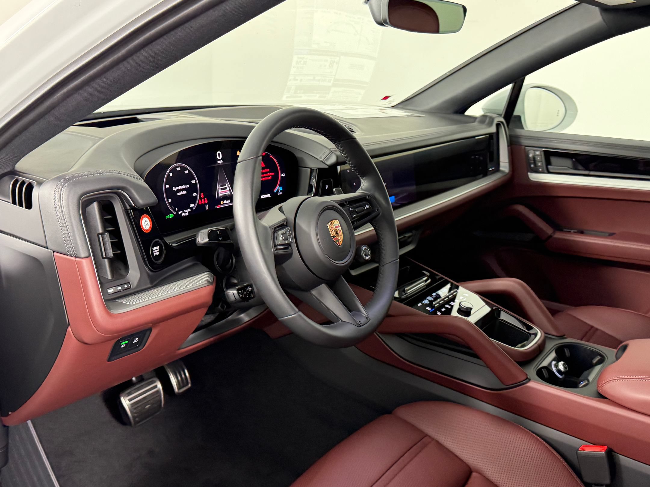 Certified 2026 Porsche Cayenne S AWD/4WD image 4