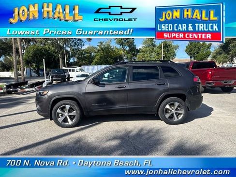 Used 2022 Jeep Cherokee Limited image 5