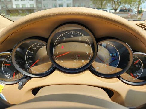 Used 2014 Porsche Cayenne AWD/4WD image 28