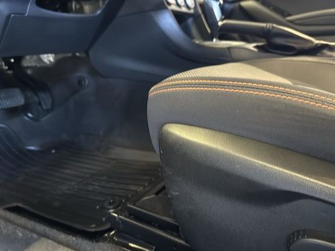 Used 2021 Subaru Crosstrek 2.0i Premium w/ Moonroof Package image 11