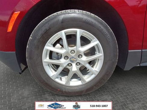 Used 2024 Chevrolet Equinox LT AWD/4WD image 9
