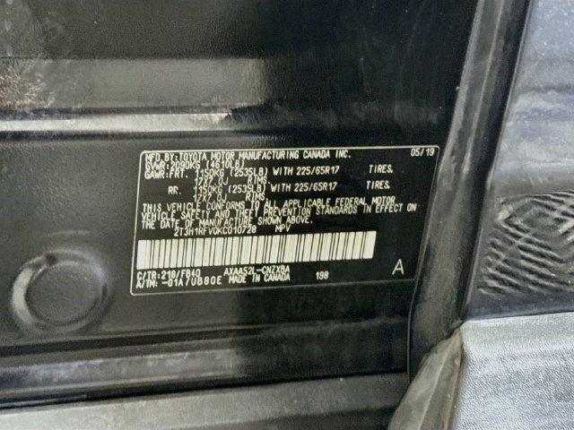 Used 2019 Toyota RAV4 LE FWD image 38