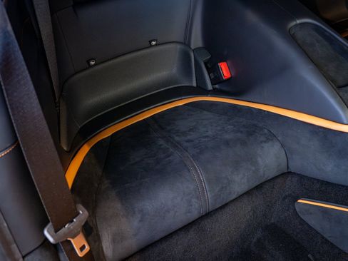 Certified 2022 Ferrari Roma image 25