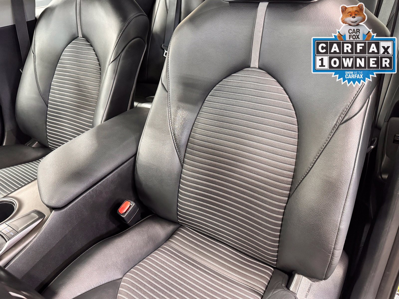 Used 2024 Toyota Camry SE FWD image 32