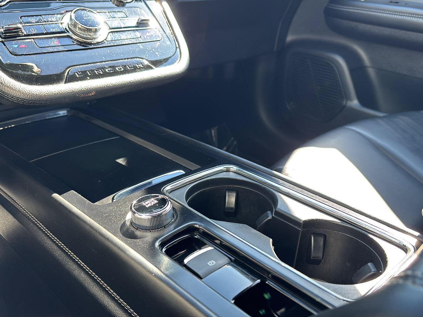 Used 2022 Lincoln Corsair FWD image 15