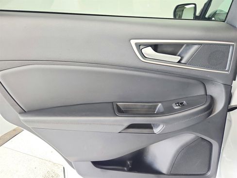 Used 2024 Ford Edge SEL image 37