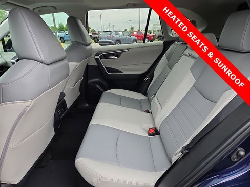Used 2022 Toyota RAV4 XLE Premium AWD/4WD image 10