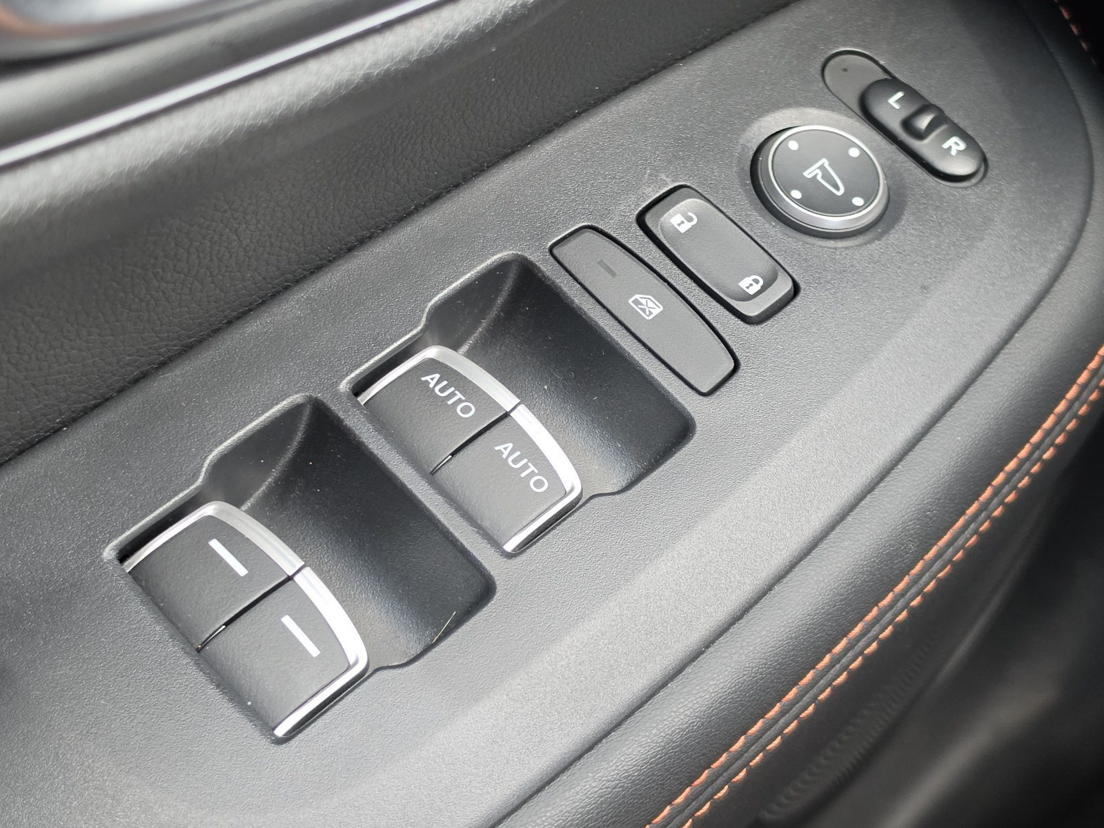 Used 2024 Honda HR-V Sport image 16