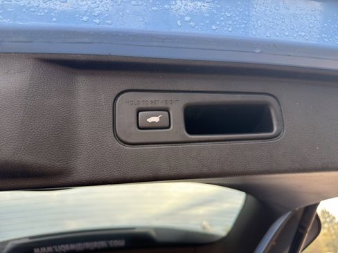 Used 2023 Honda Pilot TrailSport image 22