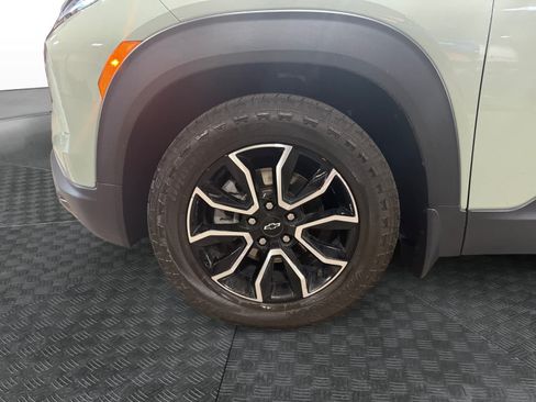 Used 2025 Chevrolet TrailBlazer ACTIV w/ Convenience Package FWD image 15