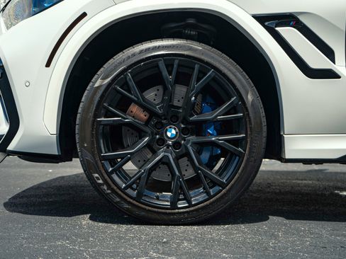 Used 2022 BMW X6 M w/ Competition Package AWD/4WD image 5