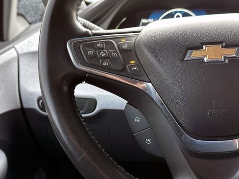 Used 2020 Chevrolet Bolt Premier w/ Infotainment Package image 22