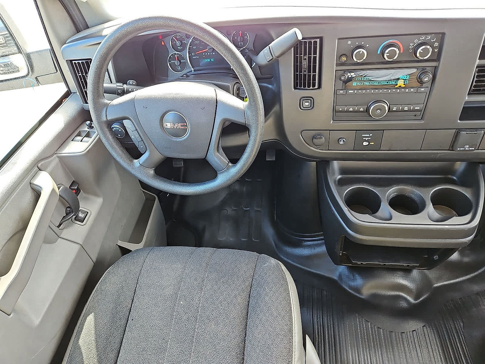 Used 2025 GMC Savana 2500 w/ Driver Convenience Package RWD image 10