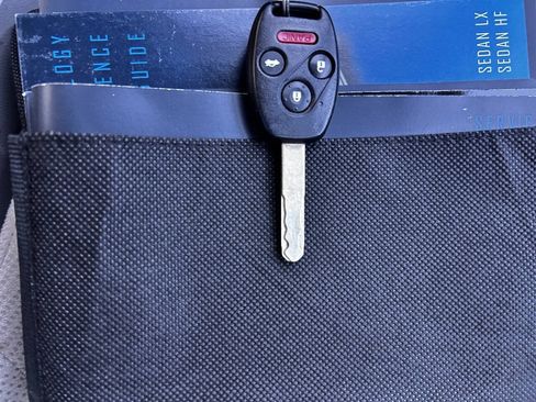 Used 2012 Honda Civic LX image 9