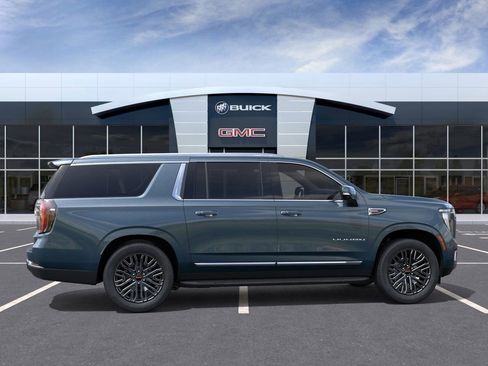 New 2026 GMC Yukon XL Elevation image 5