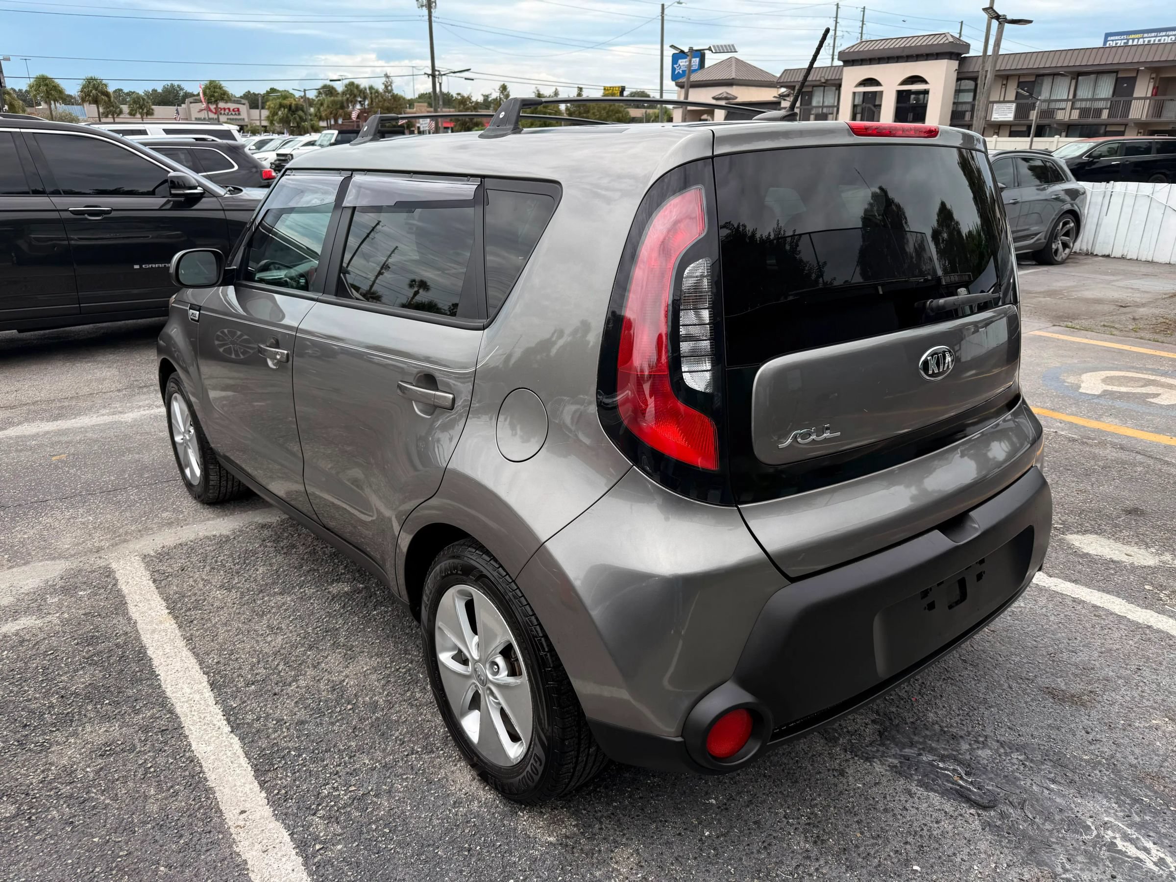 Used 2015 Kia Soul FWD image 4