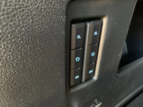 Used 2021 Ford Expedition Limited AWD/4WD image 19