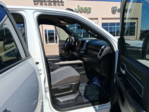 Used 2024 RAM 2500 Big Horn w/ Off Road Package AWD/4WD image 20