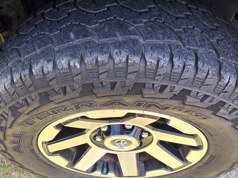 Used 2003 Toyota 4Runner SR5 RWD image 8