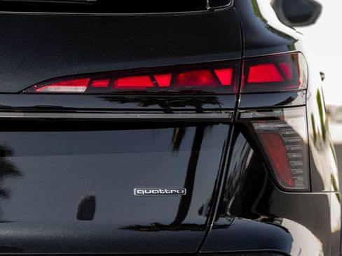 New 2026 Audi Q3 quattro 2.0T AWD/4WD image 13