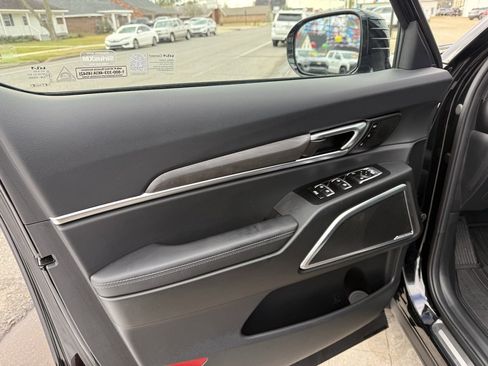 Used 2025 Kia Telluride SX Prestige X-Line image 9