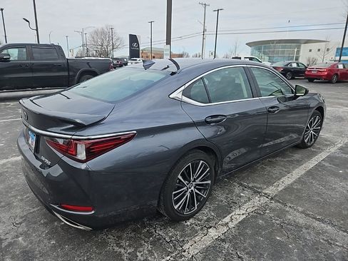 Used 2023 Lexus ES 350 w/ Premium Package image 4