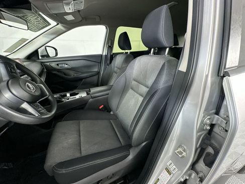 Certified 2024 Nissan Rogue SV FWD image 11