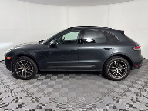 Certified 2024 Porsche Macan AWD/4WD image 2
