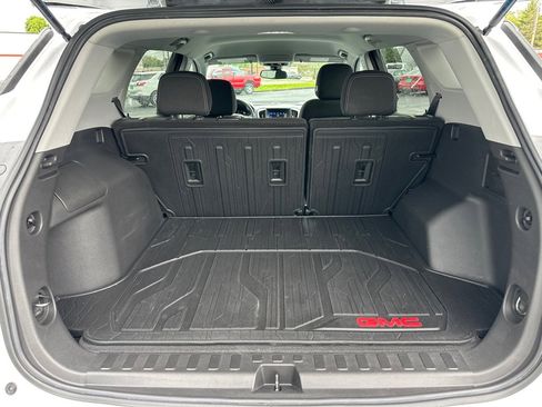 Used 2022 GMC Terrain SLE w/ Driver Convenience Package FWD image 20