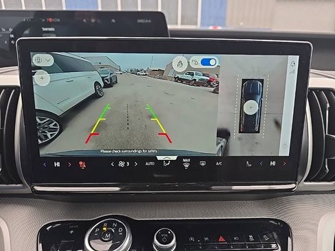 Used 2025 Ford Expedition Max Active image 25