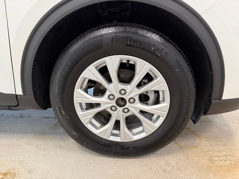 Certified 2023 Ford Escape Active AWD/4WD image 34