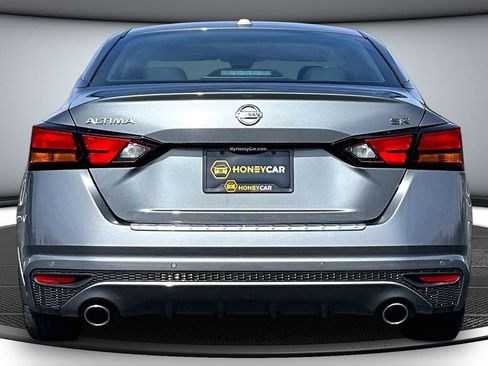 Used 2021 Nissan Altima 2.5 SR w/ SR Premium Package image 5