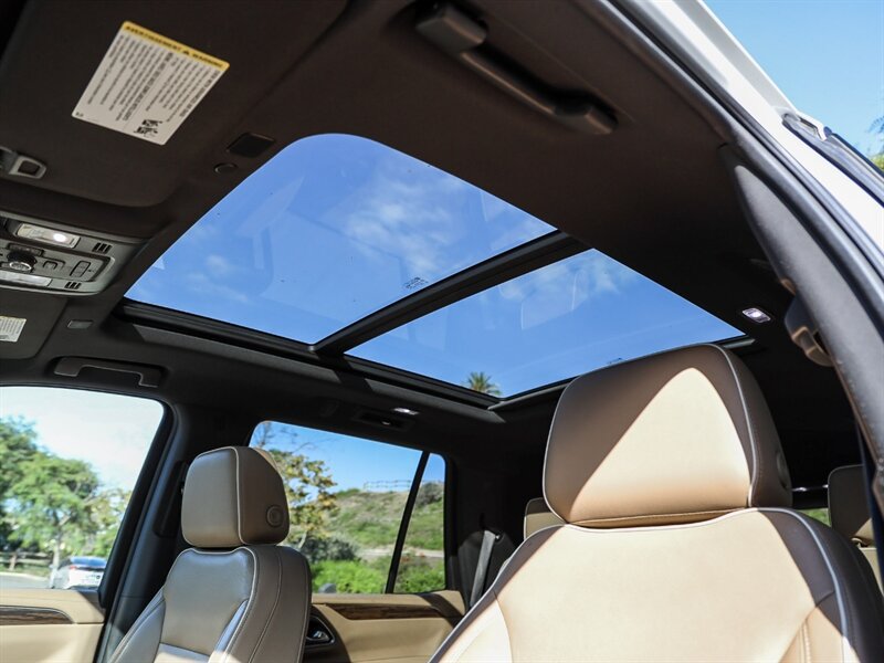 Used 2021 Chevrolet Tahoe Premier w/ Premium Package RWD image 32
