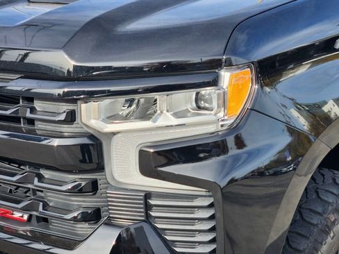 Used 2023 Chevrolet Silverado 1500 LT Trail Boss w/ LT Trail Boss Premium Package image 8