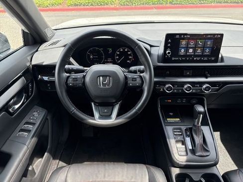 Used 2025 Honda CR-V Sport Touring image 9