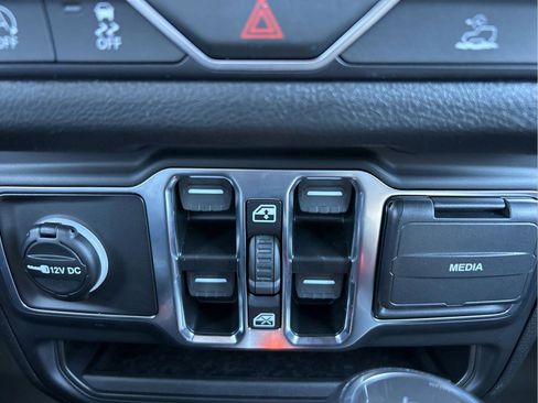 New 2026 Jeep Wrangler Sport S image 18